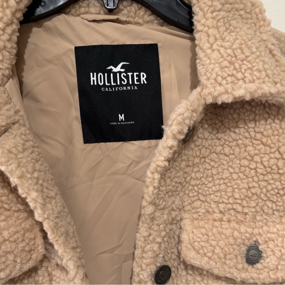 Hollister Jacket size medium - Picture 2 of 4